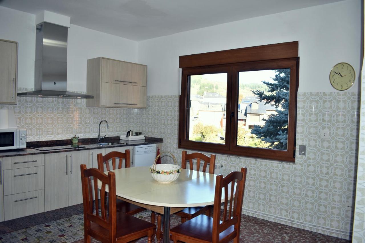Apartamentos Picea Azul Vega De Espinareda Exterior photo